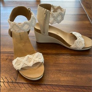 Lucky Brand Wedge Sandals